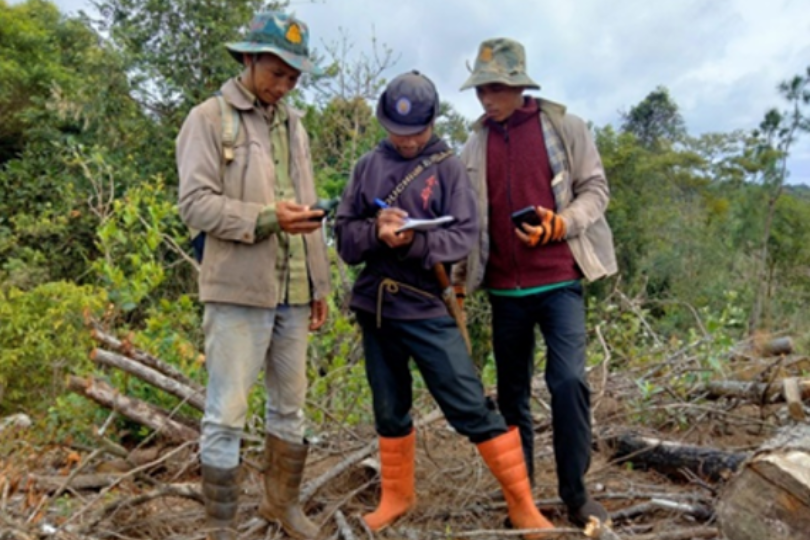 In Pu Treng village, Dak Dam commune, Mondulkiri province, Bournorng Indigenous community continues to protect its ancestral heritage and lands through collective governance rooted in tradition.